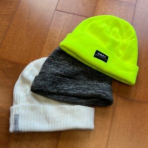 3 hats, great condition